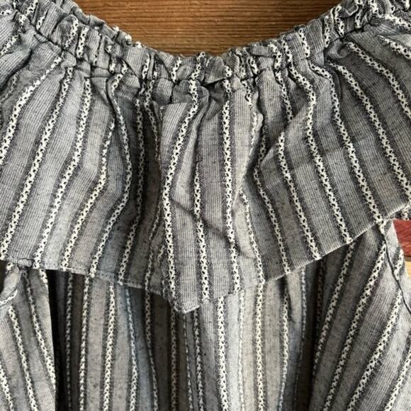Umgee Gray Stripe Off Shoulder Dress Size Large - Picture 7 of 13